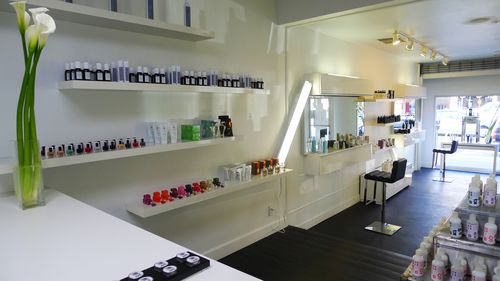 Woodley & Bunny | Apothecary & Salon